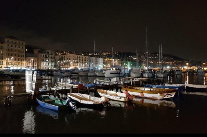 Molo 19 Daire Napoli Dış mekan fotoğraf